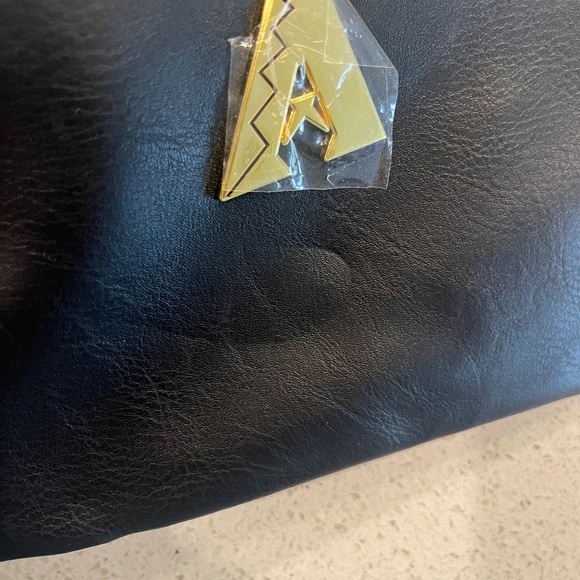 MLB Arizona Diamondbacks Black and Gold Tote and Coin Purse Set - Picture 11 of 11